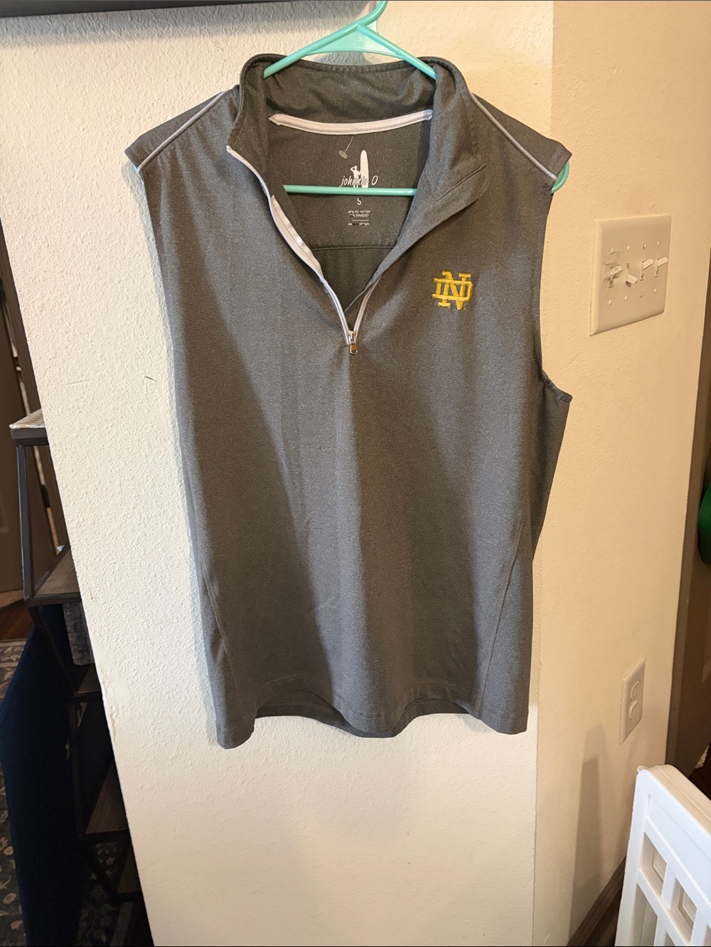 Norte Dame johnnie-O Gray Sleeveless Quarter-Zip Vest